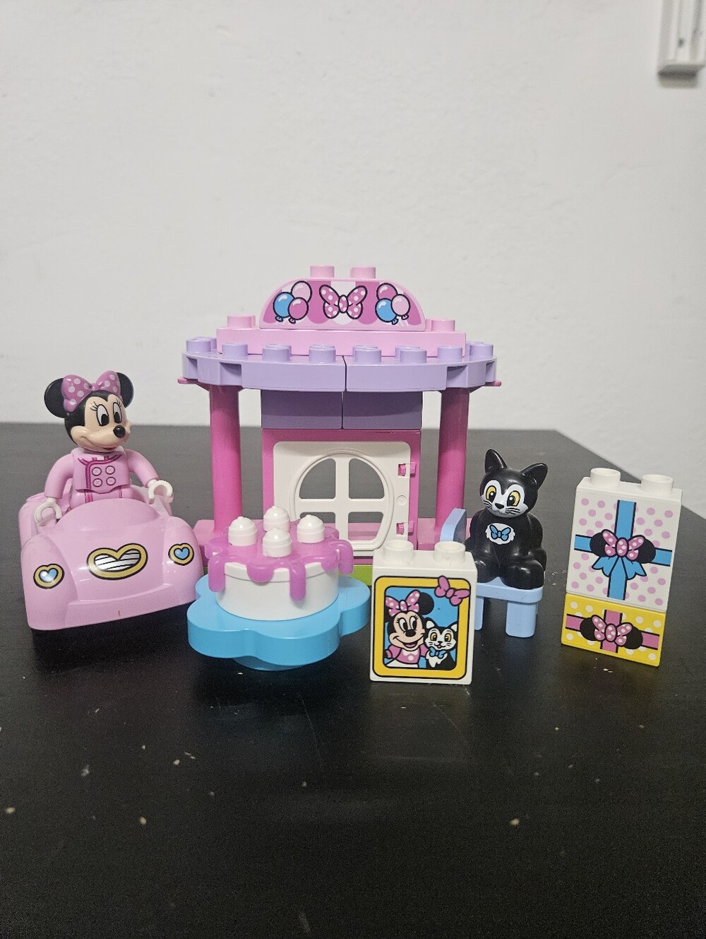 LEGO 10873 - Duplo: Disney's Mickey Mouse - Minnie's Birthday Party - NO BOX